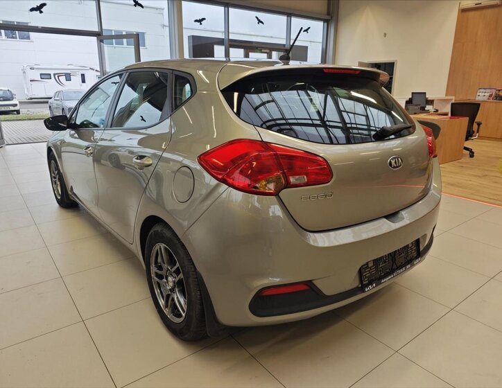 KIA Ceed Hatchback 1,4 l 73 kw