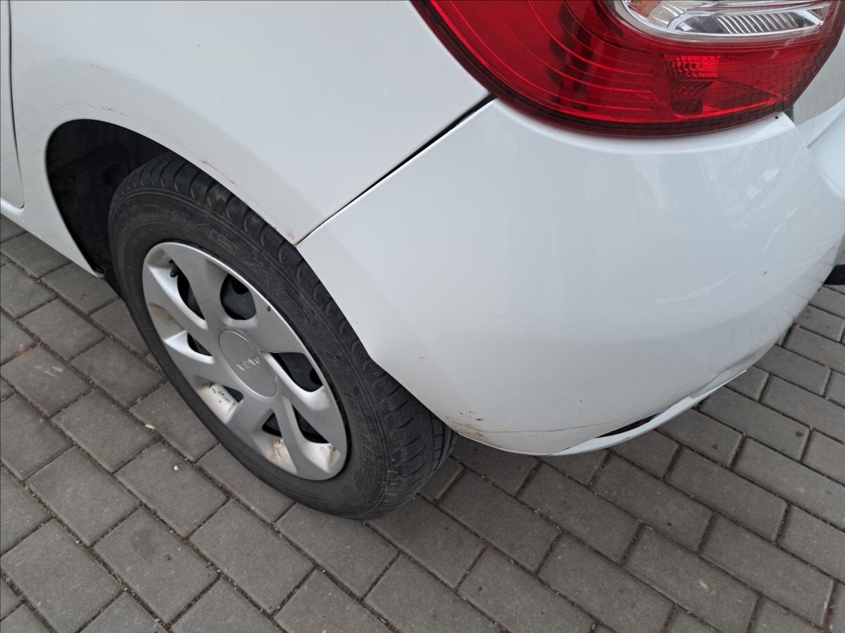 Dacia Sandero Hatchback 1,1 l 54 kw