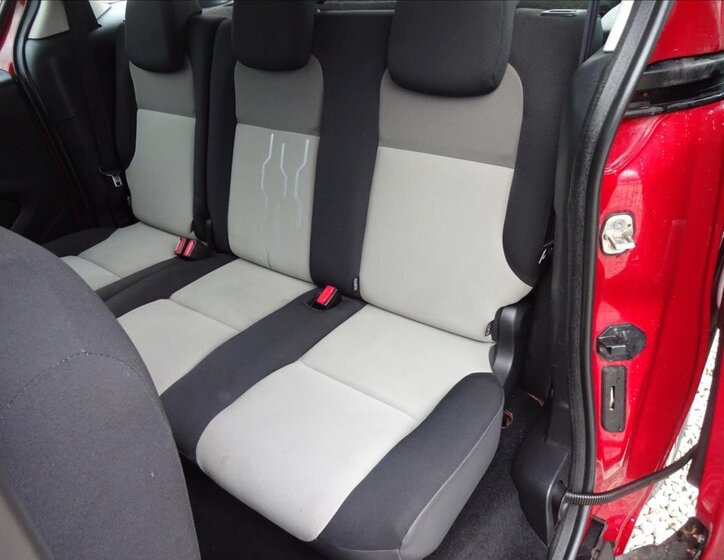 Peugeot Partner Tepee Kombi 1,6 l 55 kw