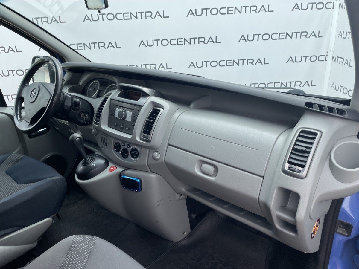 Opel Vivaro MPV 2,5 l 107 kw