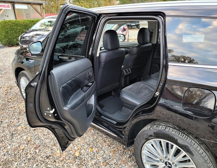 Mitsubishi Outlander SUV / Terénní 2,4 l 165 kw