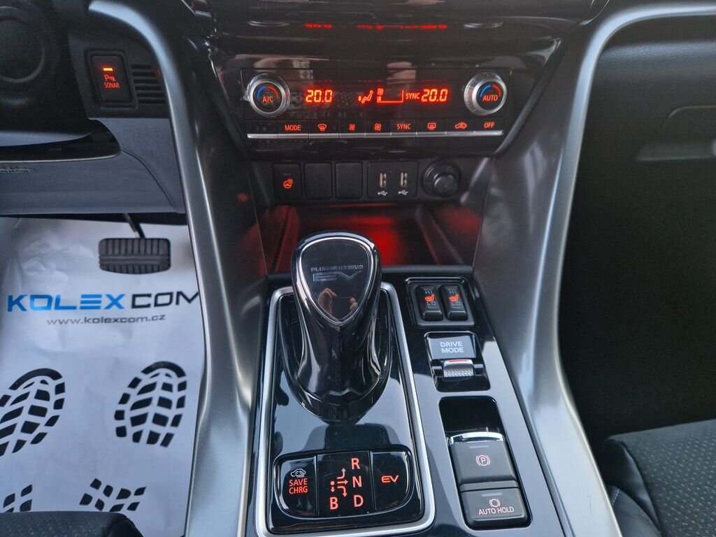 Mitsubishi Ostatní SUV / Terénní 2,4 l 138 kw