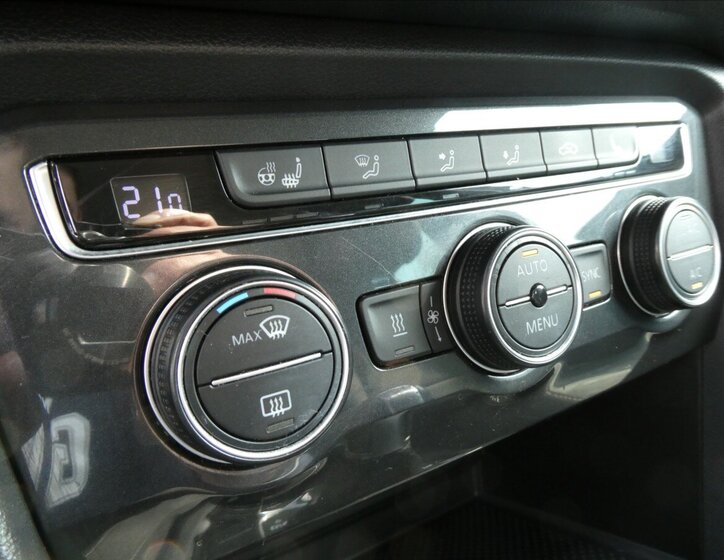 Volkswagen Tiguan SUV / Terénní 2,0 l 140 kw