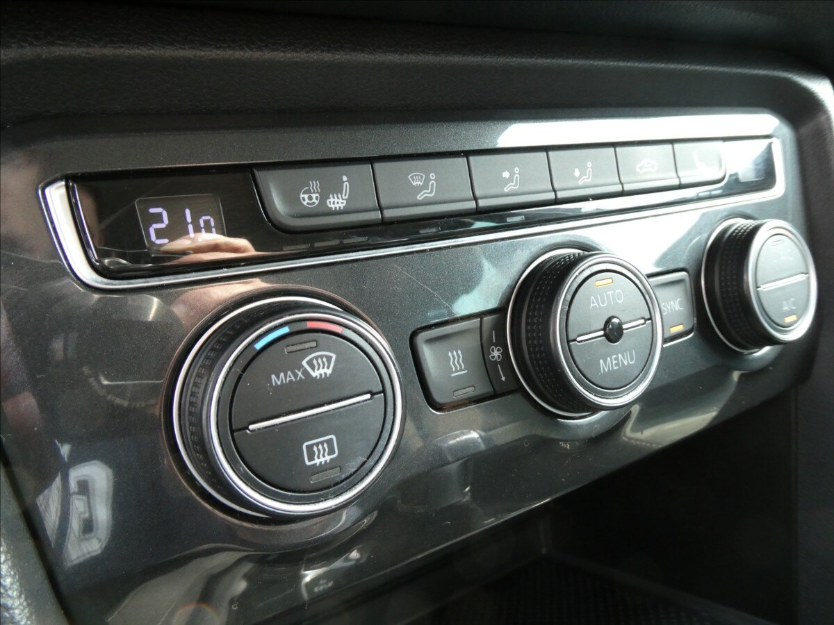 Volkswagen Tiguan SUV / Terénní 2,0 l 140 kw