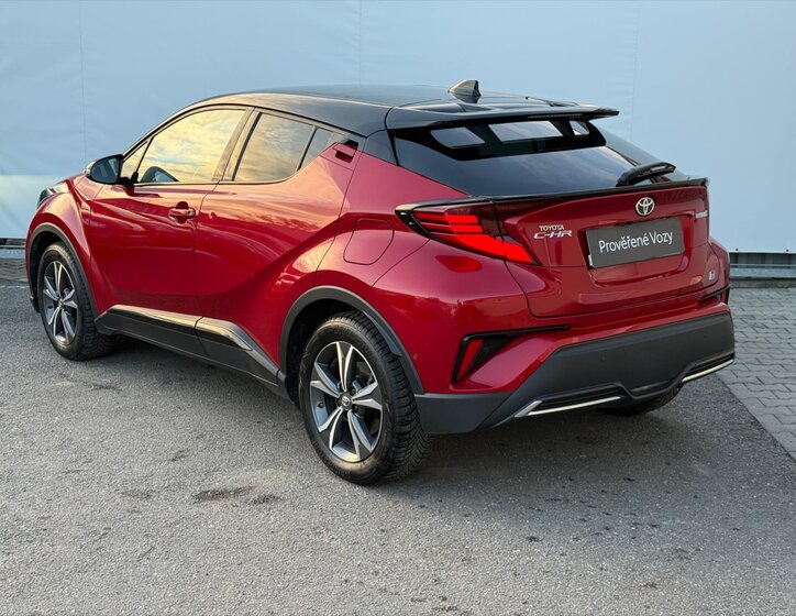 Toyota C-HR 4