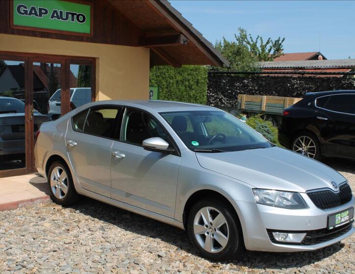 Škoda Octavia 1