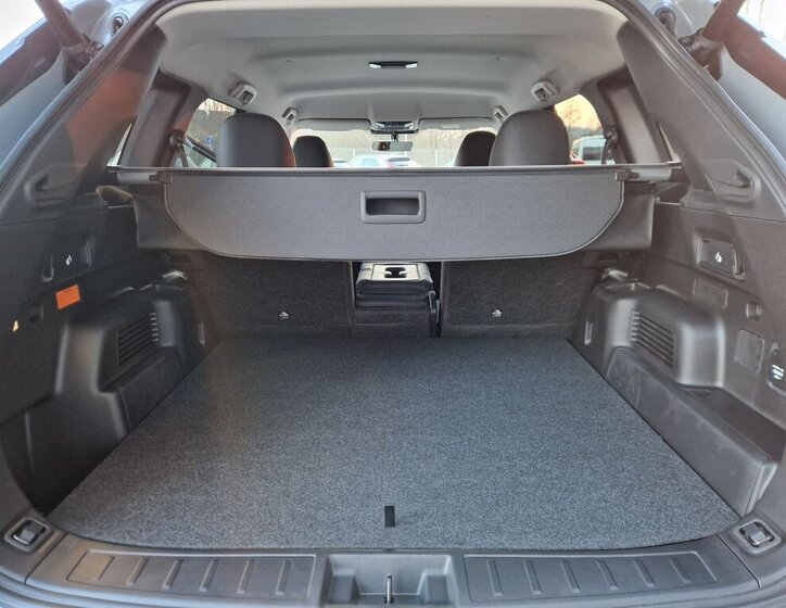 Mitsubishi Outlander SUV / Terénní 2,4 l 225 kw