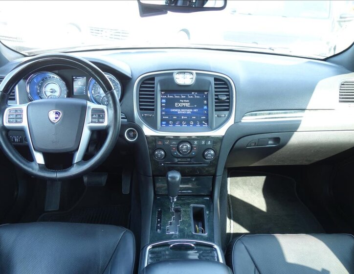 Lancia Thema Sedan / Limuzína 3,0 l 140 kw