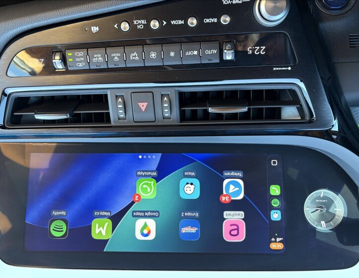 Lexus ES 300h Sedan / Limuzína 2,5 l 131 kw