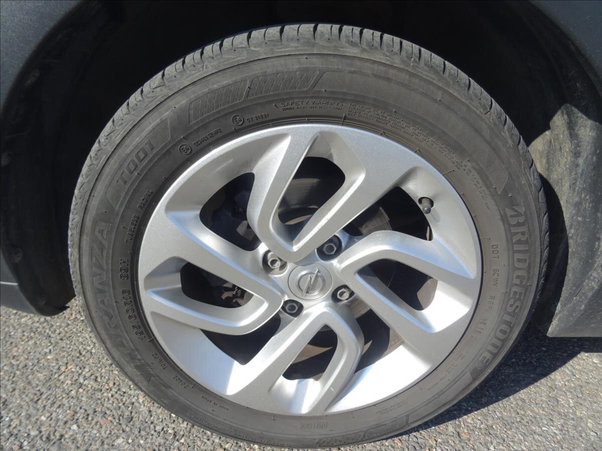 Opel Crossland X MPV 1,2 l 61 kw