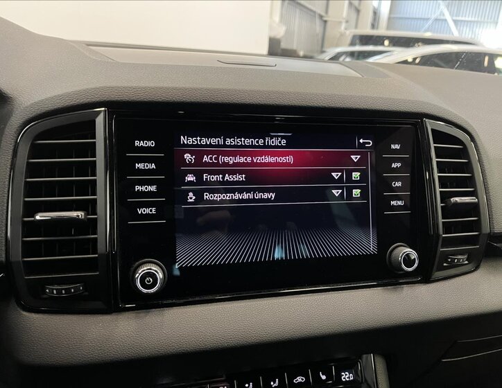 Škoda Karoq SUV 1,5 l 110 kw