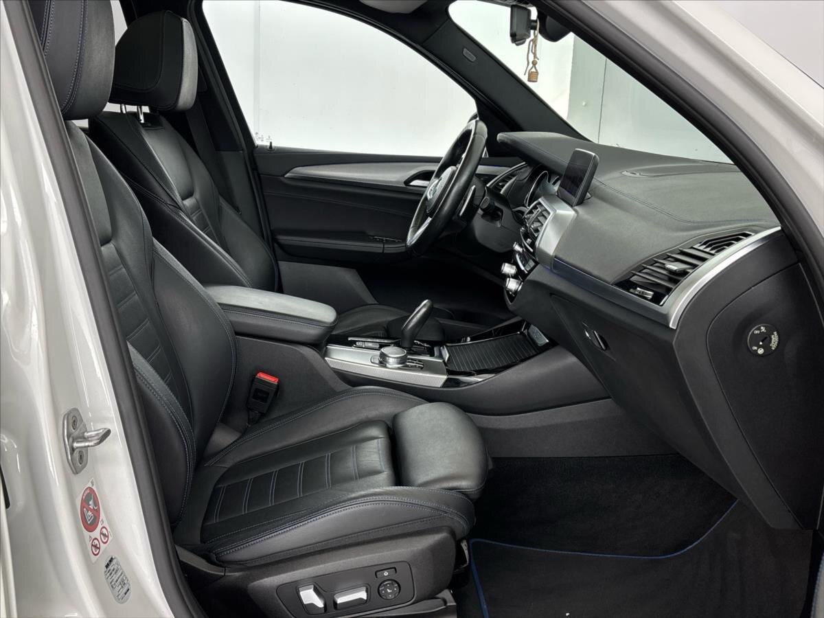 BMW X3 SUV / Terénní 2,0 l 140 kw