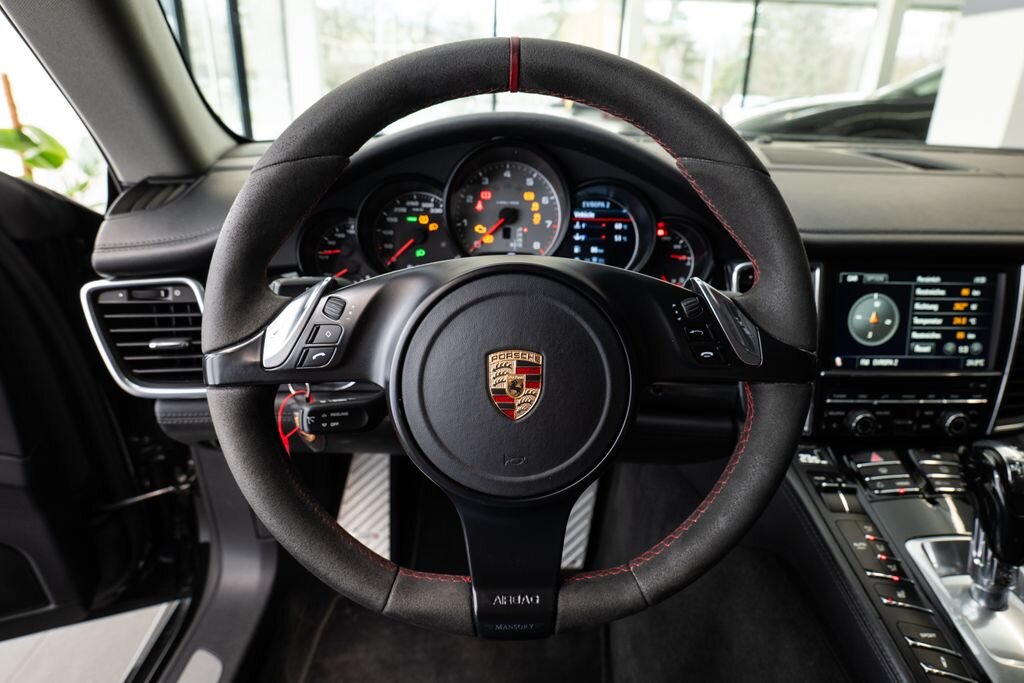 Porsche Panamera Sedan 4,8 l 294 kw