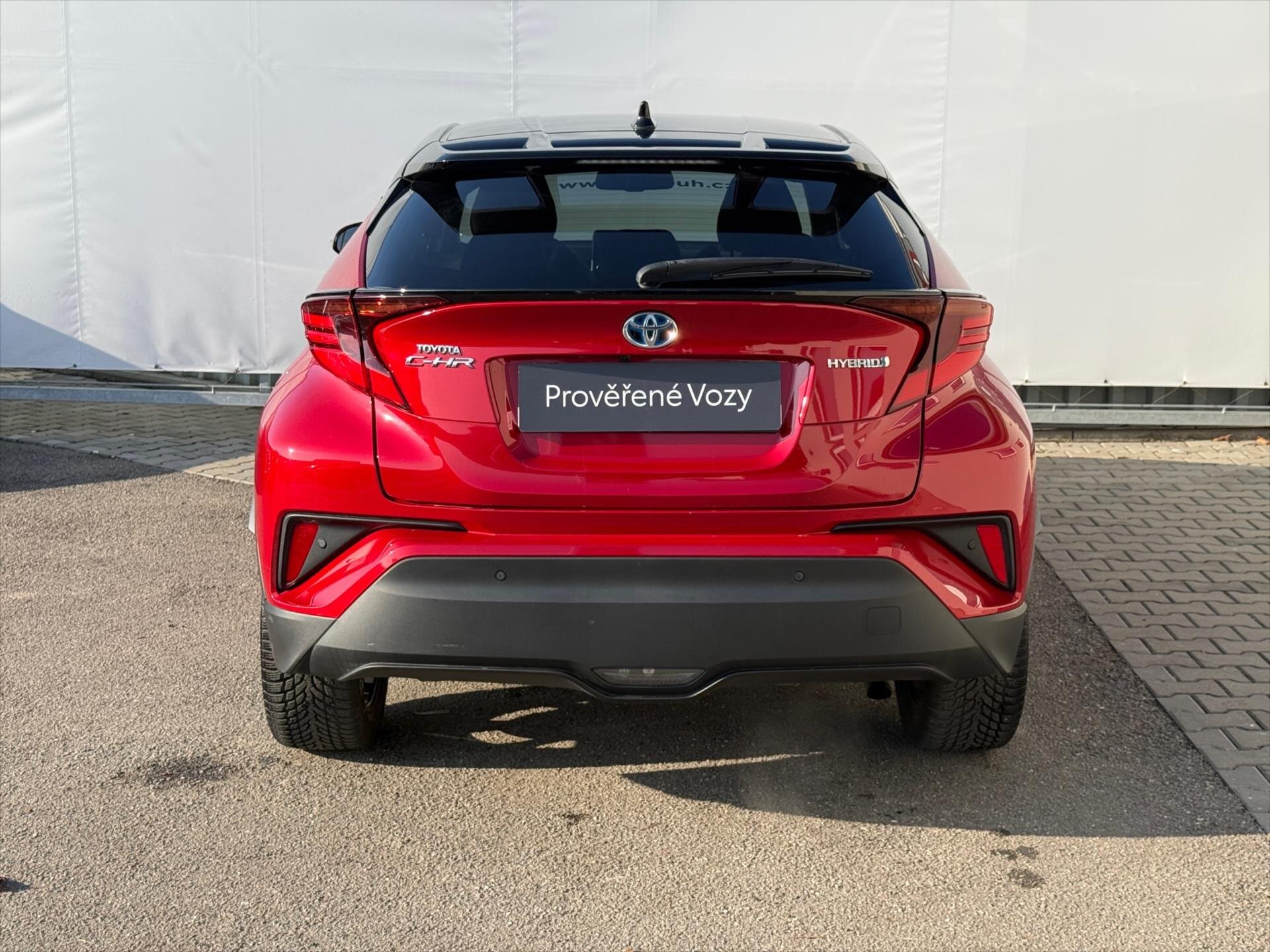 Toyota C-HR SUV 1,8 l 72 kw