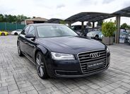 Audi A8 8