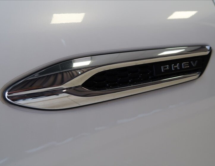 Mazda CX-60 SUV / Terénní 2,5 l 241 kw