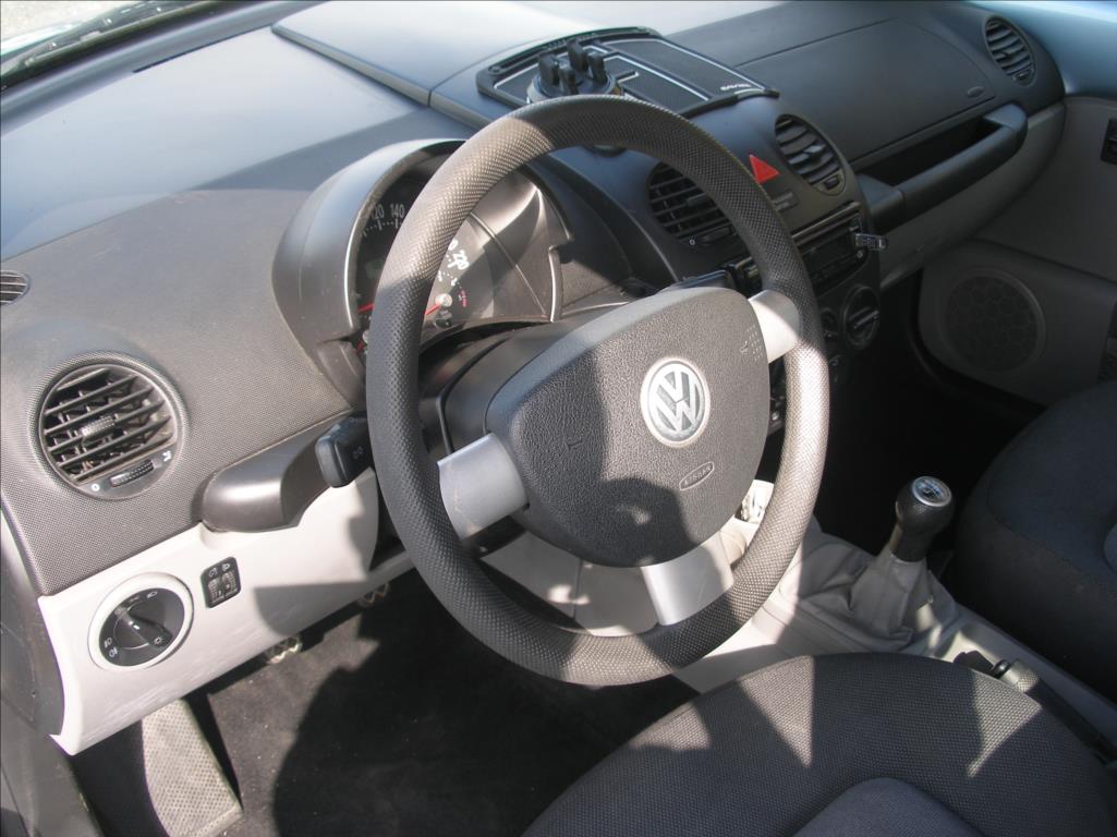 Volkswagen New Beetle