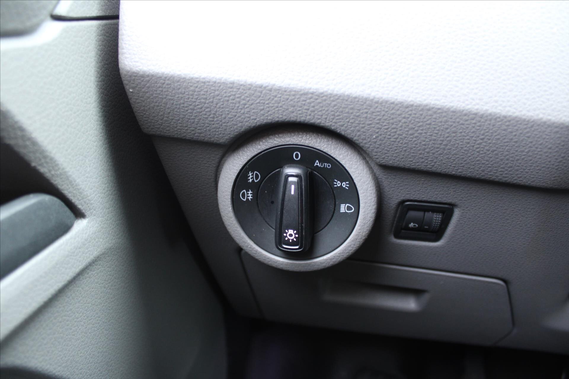 Volkswagen Transporter Kombi 2,0 l 110 kw