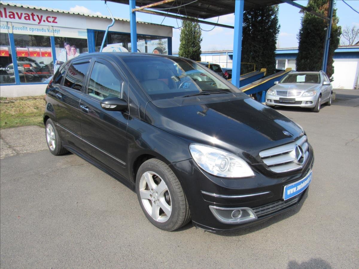 Mercedes-Benz Třídy B Kombi 2,0 l 142 kw