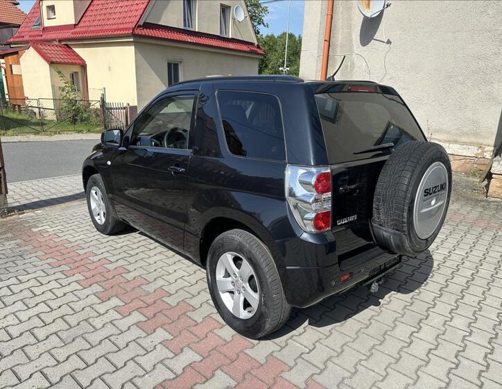 Suzuki Grand Vitara 7