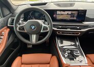 BMW X7 SUV / Terénní 3,0 l 250 kw