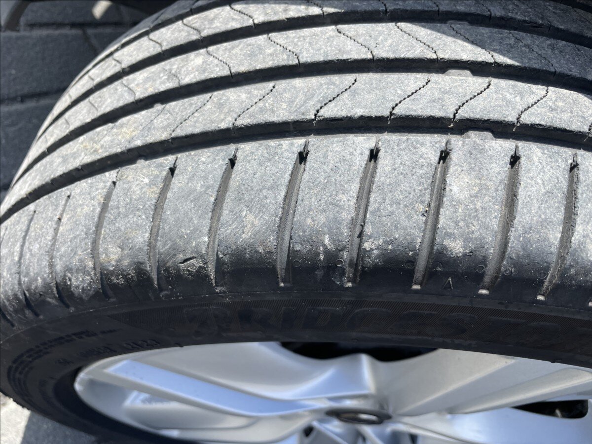 Opel Meriva MPV 1,4 l 88 kw