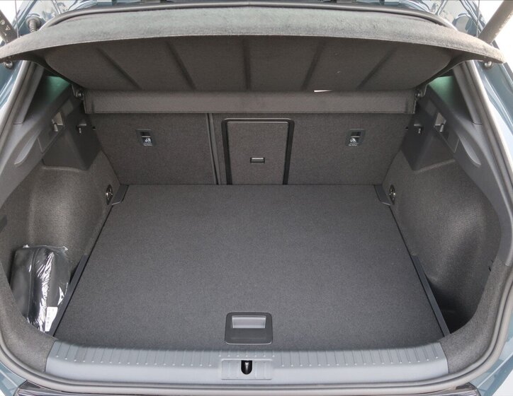 Cupra Formentor SUV / Terénní 2,0 l 195 kw