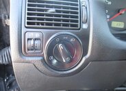 Volkswagen Golf Hatchback 1,6 l 77 kw