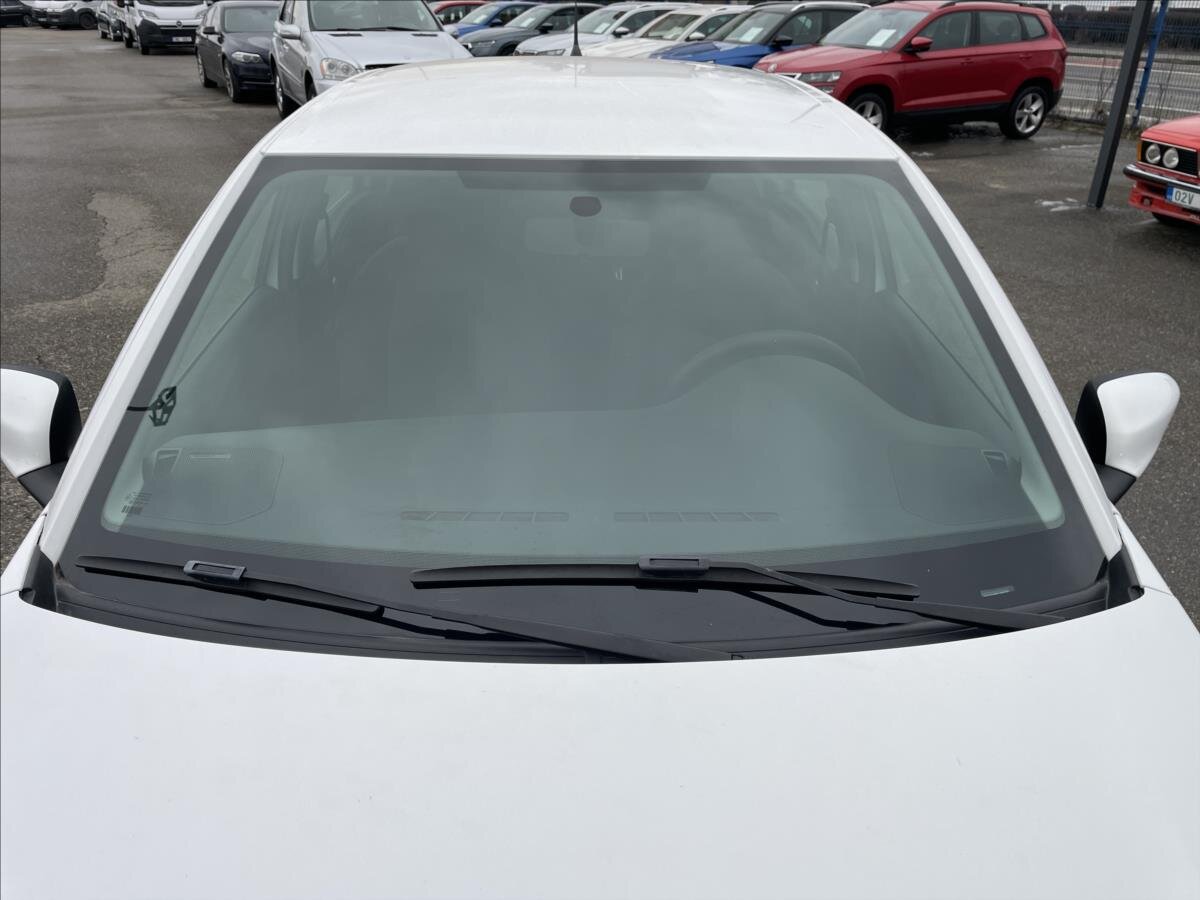 Citroën C-Elysée Sedan 1,2 l 61 kw