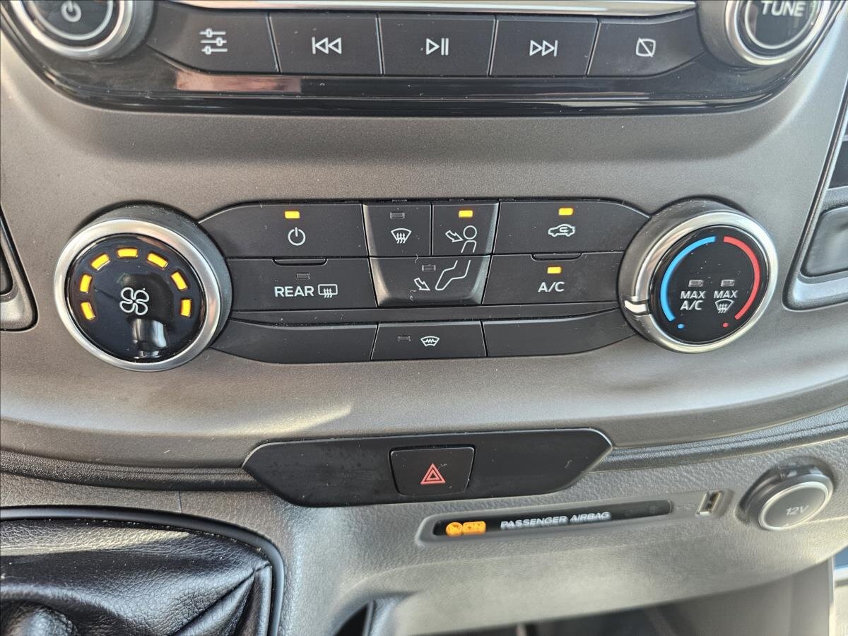 Ford Transit Custom Kombi 2,0 l 96 kw