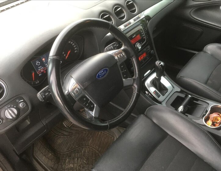 Ford Galaxy Kombi 2,0 l 120 kw