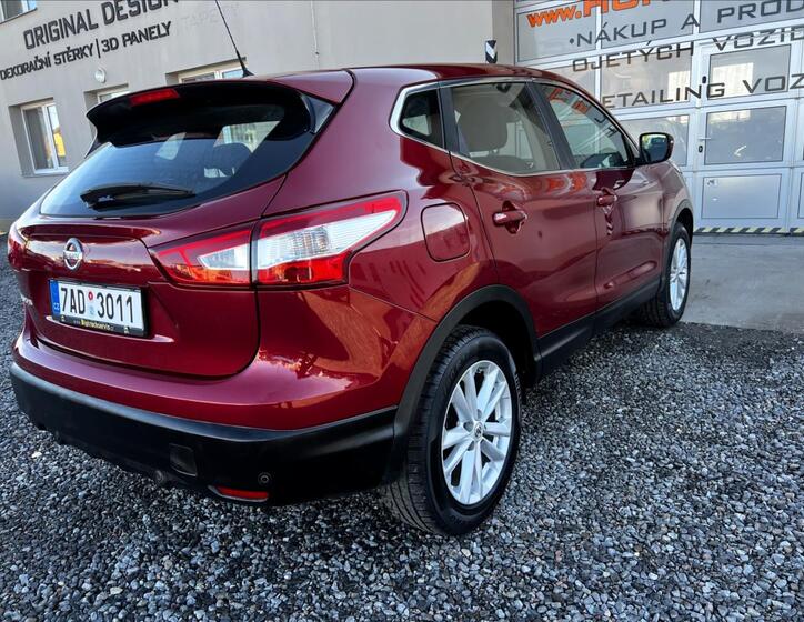 Nissan Qashqai 10