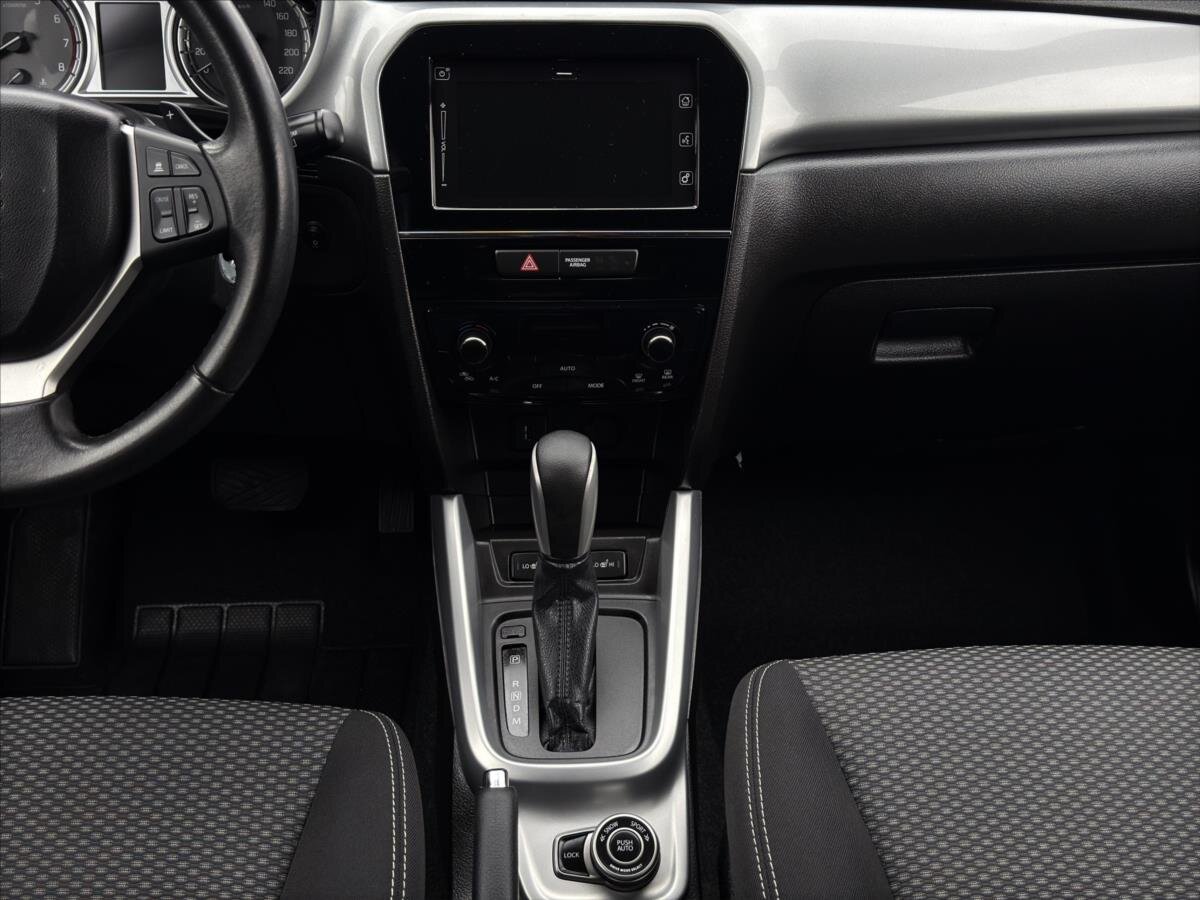 Suzuki Vitara SUV 1,6 l 88 kw