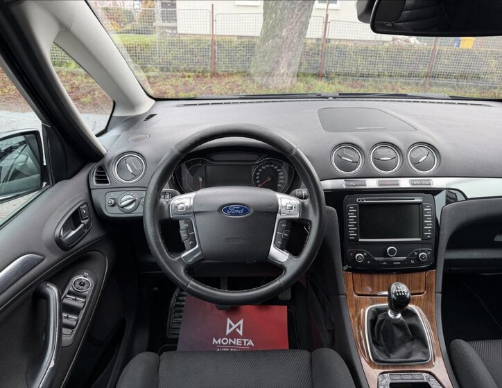 Ford S-MAX MPV 2,2 l 147 kw