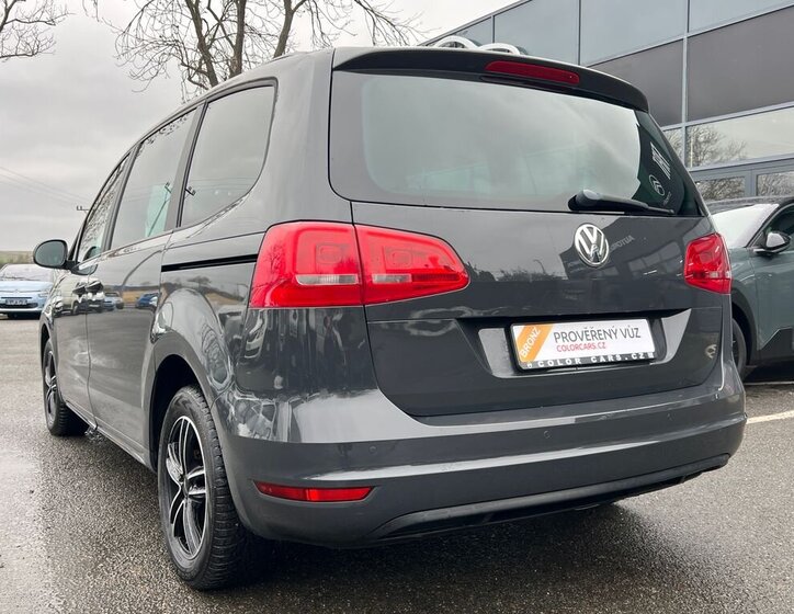 Volkswagen Sharan MPV 2,0 l 103 kw