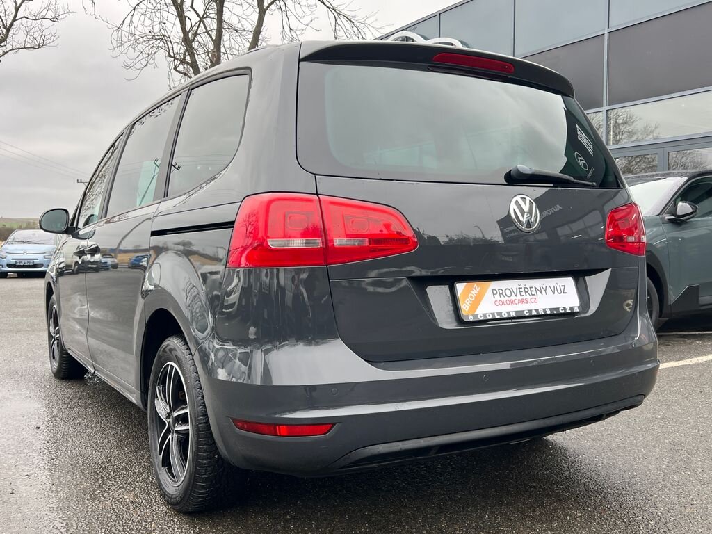 Volkswagen Sharan MPV 2,0 l 103 kw
