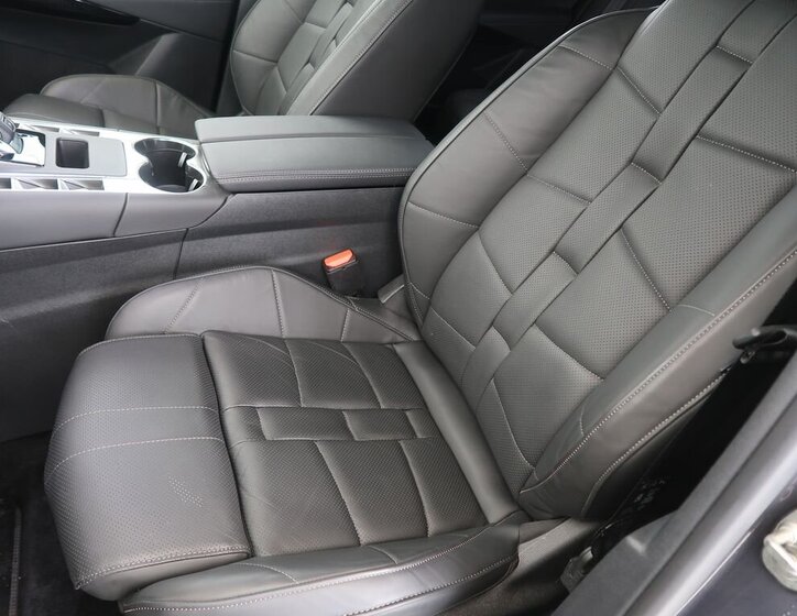 DS Automobiles DS7 Crossback SUV / Terénní 1,5 l 96 kw