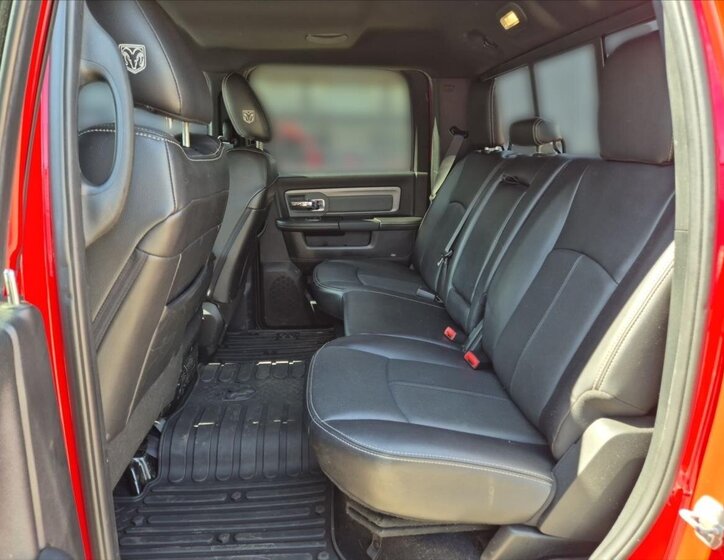 Dodge RAM Pick-up 6,4 l 306 kw