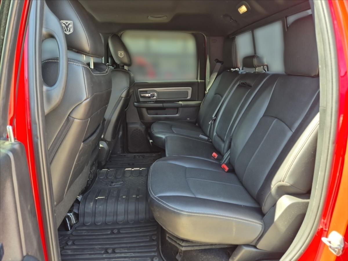 Dodge RAM Pick-up 6,4 l 306 kw