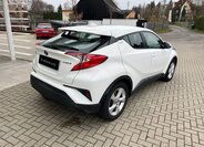 Toyota C-HR 6