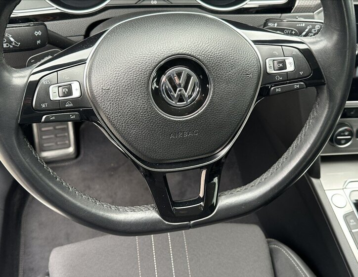 Volkswagen Passat Kombi 2,0 l 140 kw