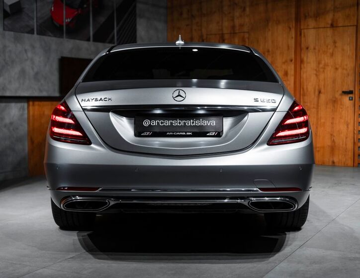 Mercedes-Benz Třídy S 44