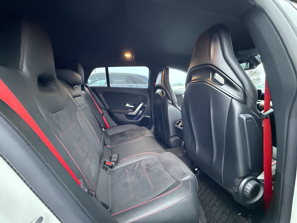 Mercedes-Benz CLA Kombi 2,0 l 310 kw