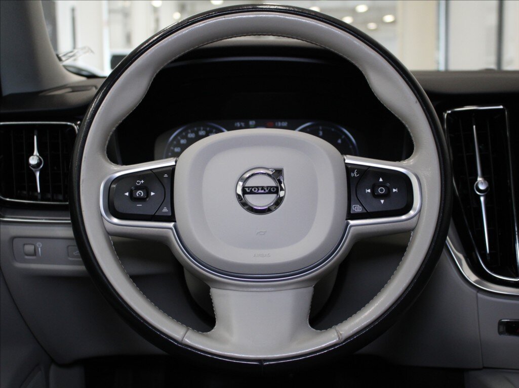 Volvo V60 Kombi 2,0 l 110 kw