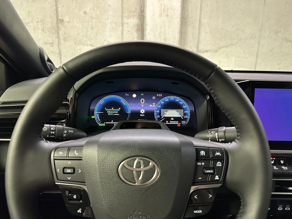 Toyota Camry Sedan / Limuzína 2,5 l 160 kw