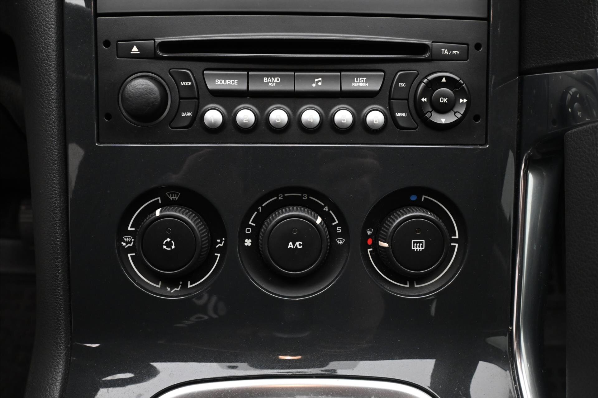 Peugeot 3008 MPV 1,6 l 82 kw