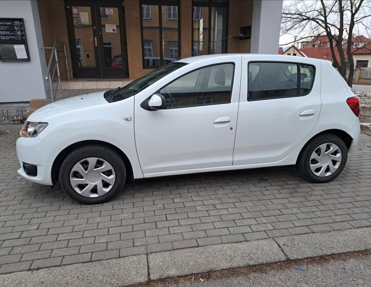 Dacia Sandero 6