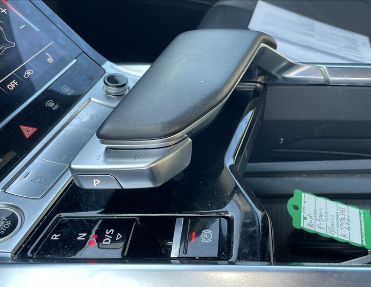 Audi e-tron Kombi 0,0 300 kw