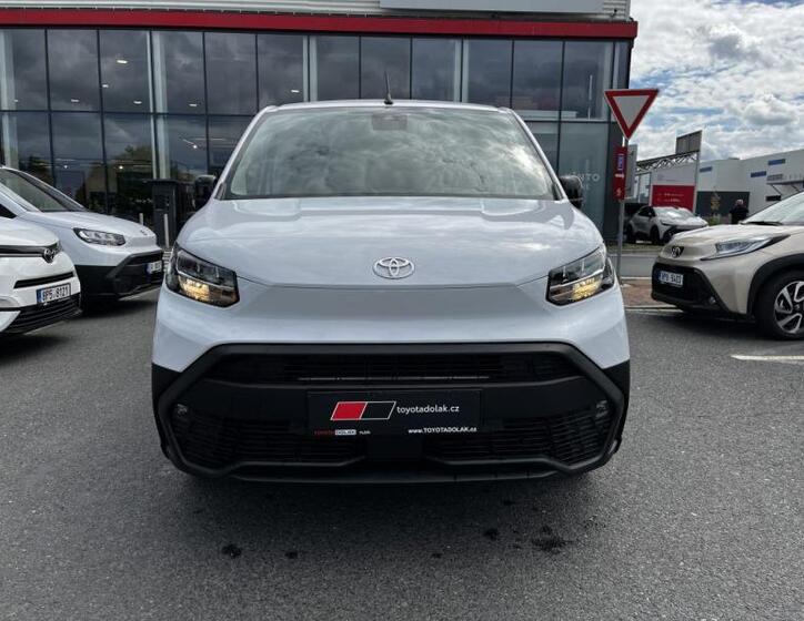 Toyota ProAce City 17