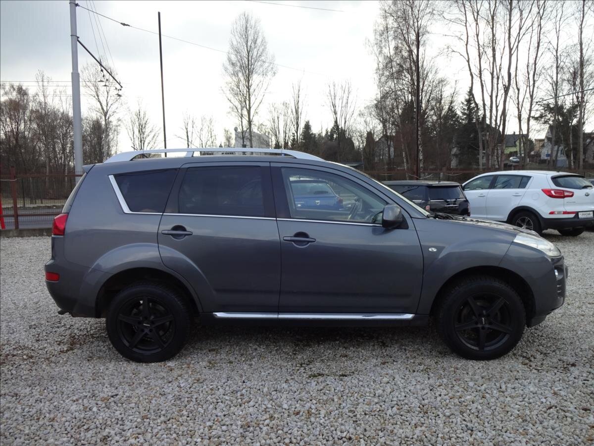 Peugeot 4007 Kombi 2,2 l 115 kw